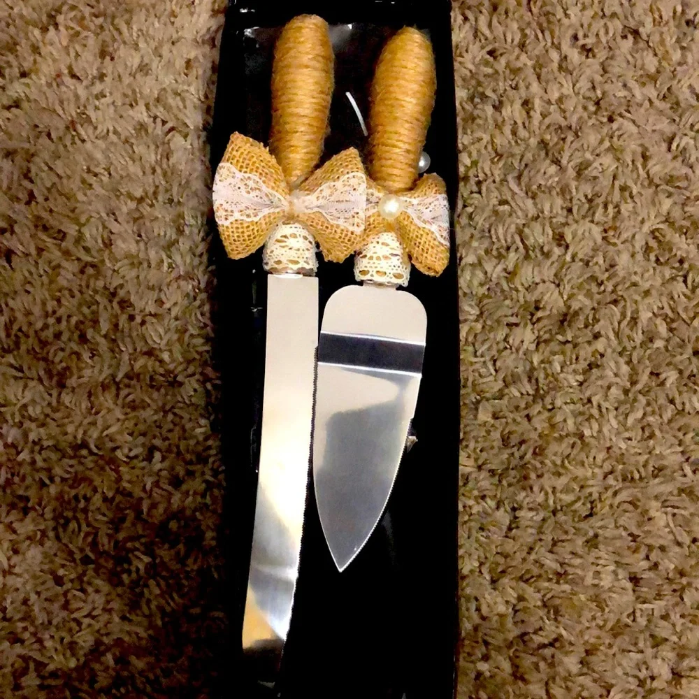 Serving set new never used.